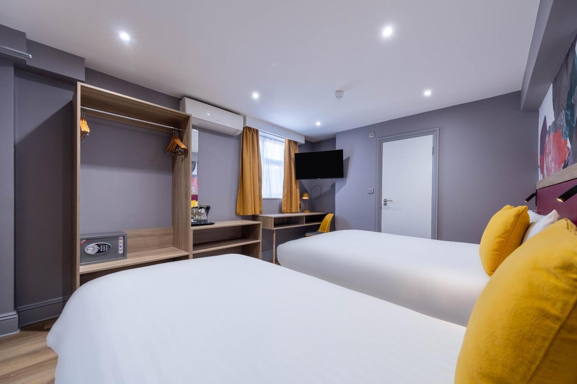 Twin Room,1655267305:JPEG